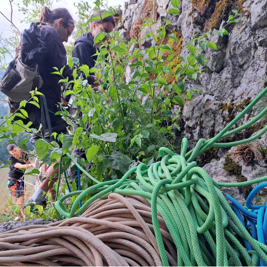 Nea Baticu Memorial - 3 New Multi-Pitch Routes in Șuncuiuș Nea Baticu Memorial - 3 New Multi-Pitch Routes in Șuncuiuș
