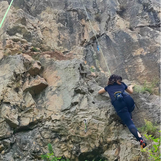 Fresh blood - One decent escalade route suited for beginners Fresh blood - One decent escalade route suited for beginners