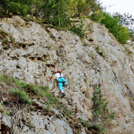 Ups & Wow - Two easy escalade routes suited for beginers and kids