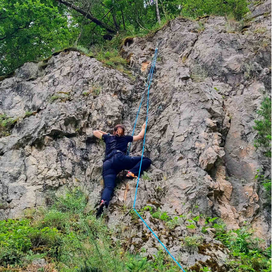 Ups & Wow - Two easy escalade routes suited for beginers and kids Ups & Wow - Two easy escalade routes suited for beginers and kids